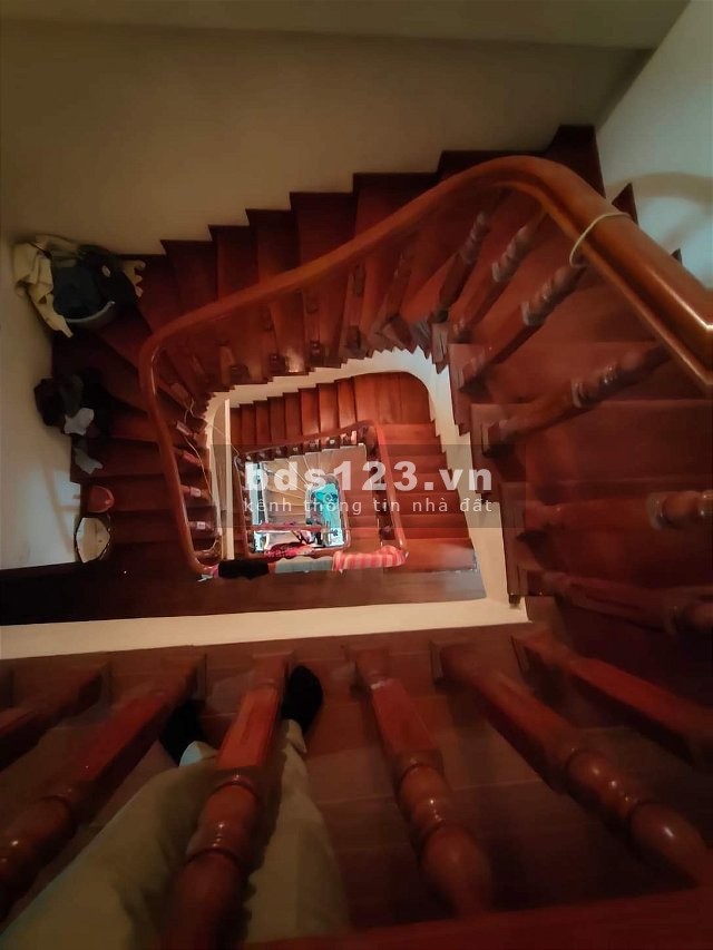 Bán nhà 75m2 x 4 tầng, ô tô đỗ, 10,6 tỷ Nguyễn Sơn, Long Biên.
