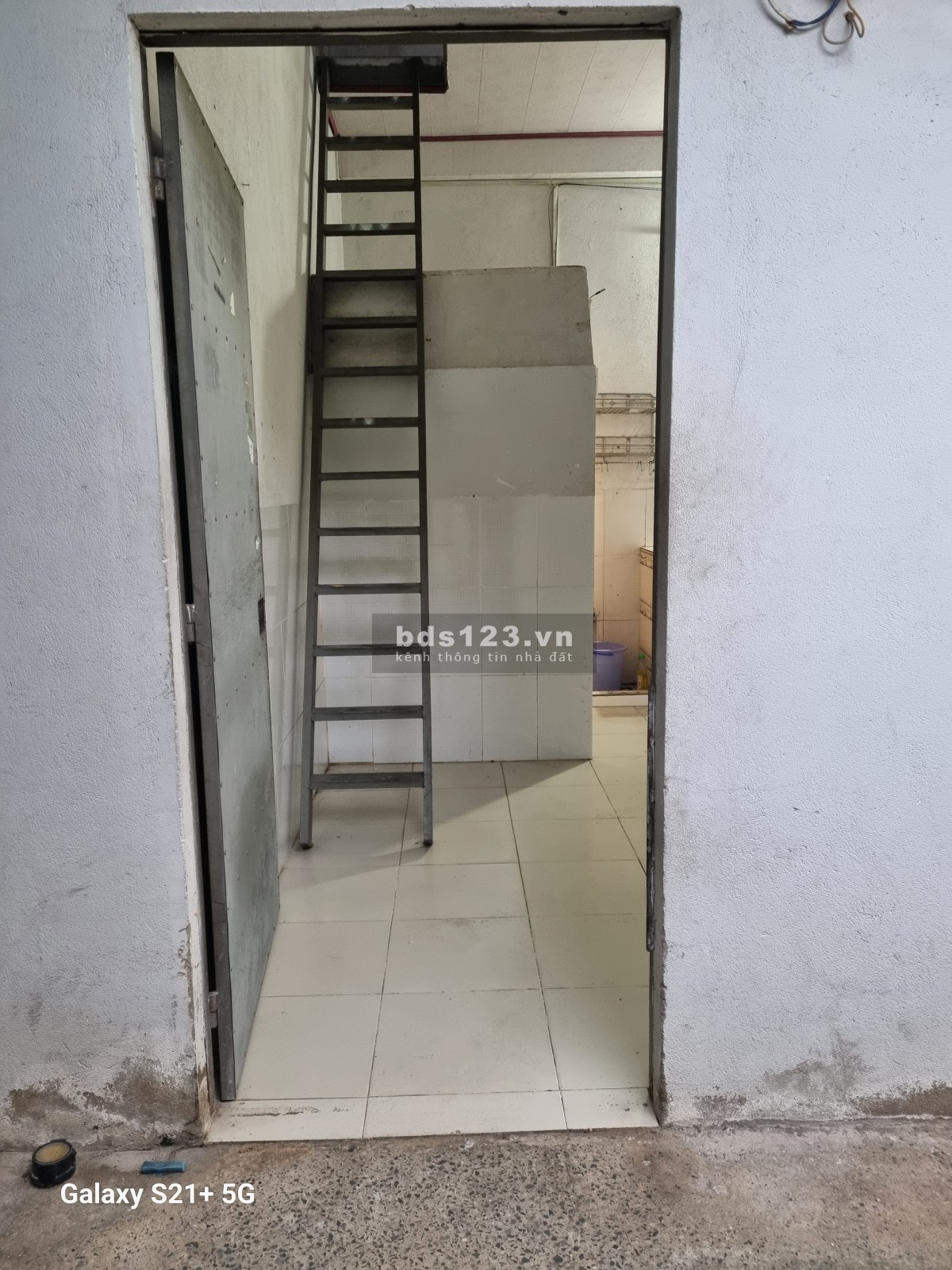 Tôi có 1 phòng trọ sau lưng Gigamall Phạm Văn Đồng đường 20. DT 32M2, giá 4tr/ tháng