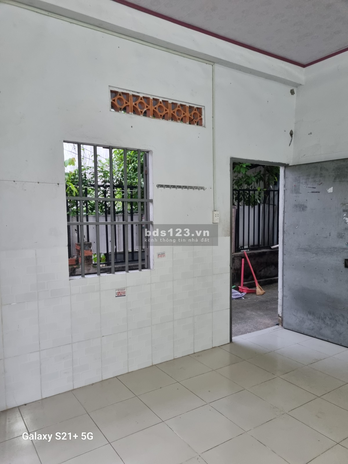 Tôi có 1 phòng trọ sau lưng Gigamall Phạm Văn Đồng đường 20. DT 32M2, giá 4tr/ tháng