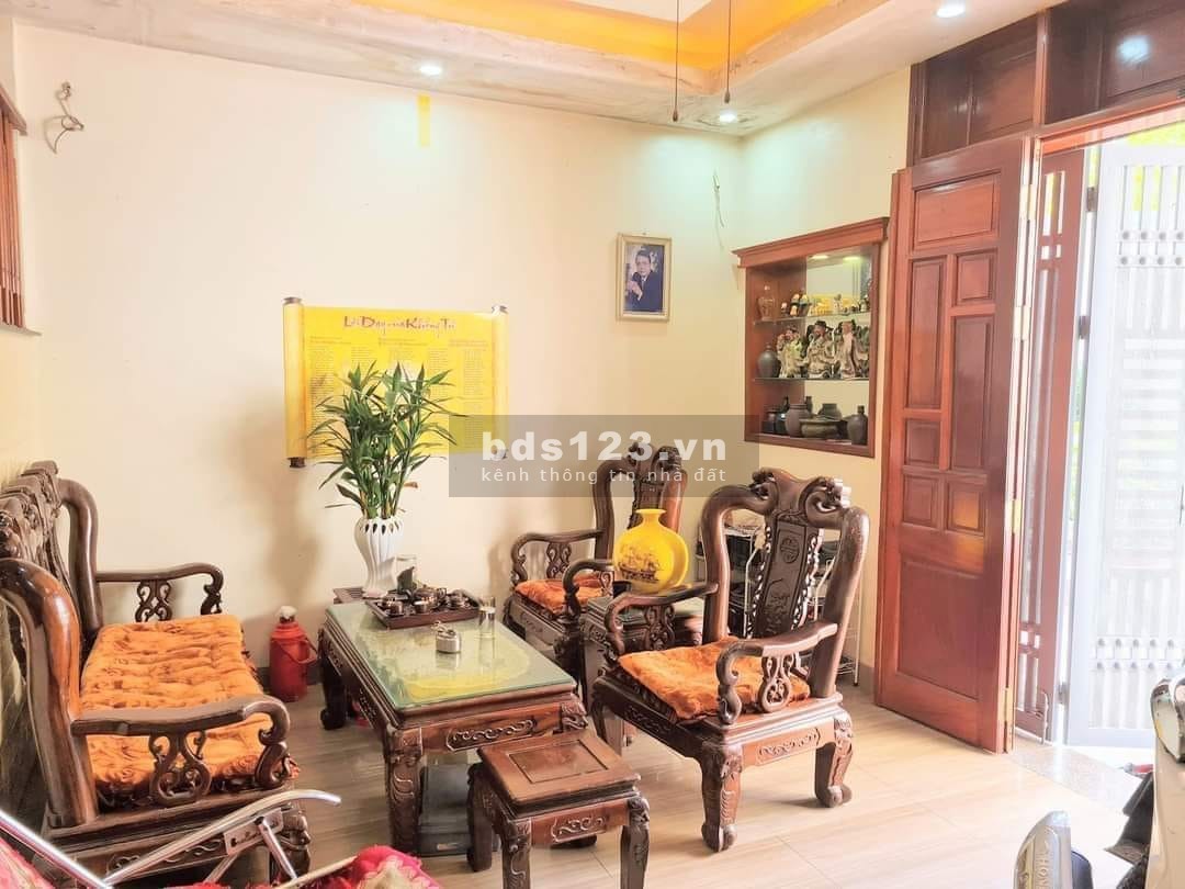 Nhà phố Tân Mai, bạt ngàn tiện ích, 30m2, 3,35 tỷ