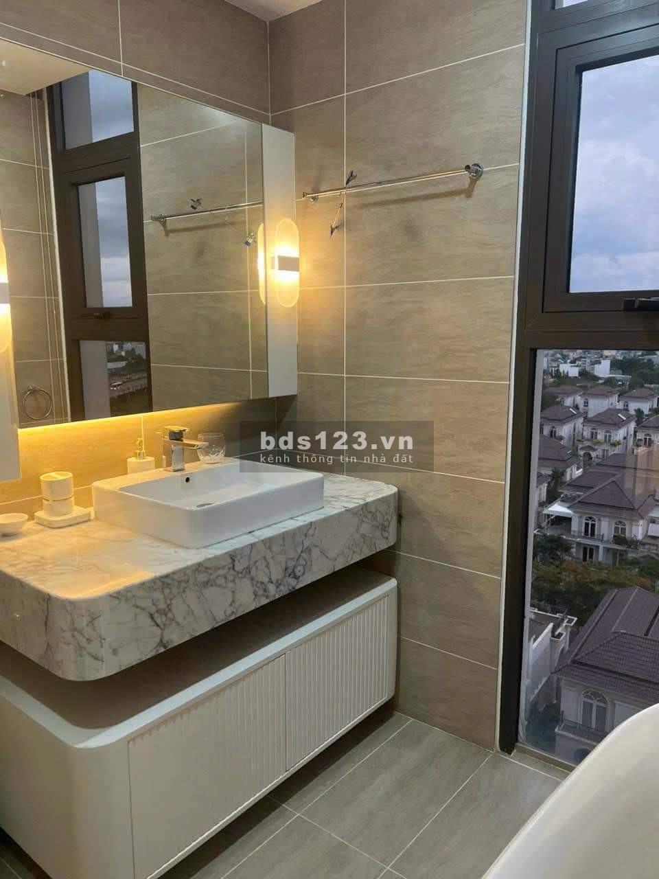 Cần bán căn hộ Jamila Khang Điền, 99m2 3PN - 2WC full nội thất cao cấp đã có sổ, giá chỉ 4 tỷ 250TL