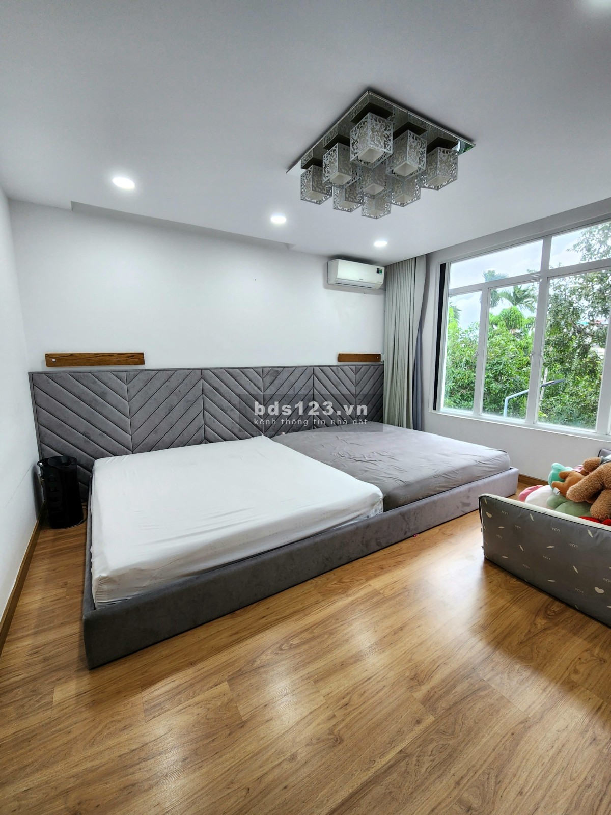 Cho thuê biệt thự đơn lập 12M*24M quận 7 nhà đẹp giá 36 triệu rẻ nhất quận 7