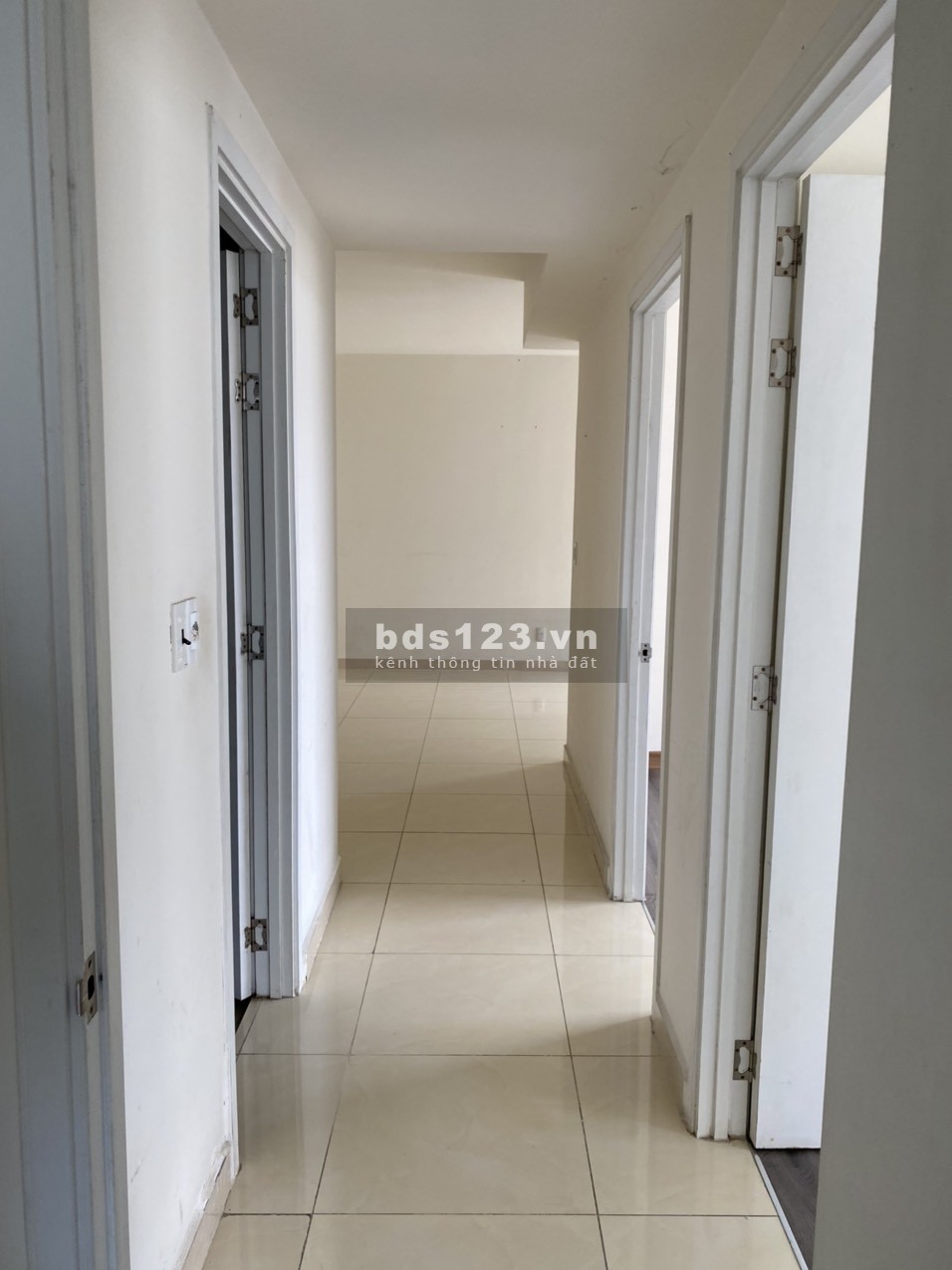 Cho thuê căn hộ The Krista 92m2 3PN - 2WC có sẵn 4 máy lạnh, rèm giá chỉ 12tr5/tháng nhận nhà ở ngay