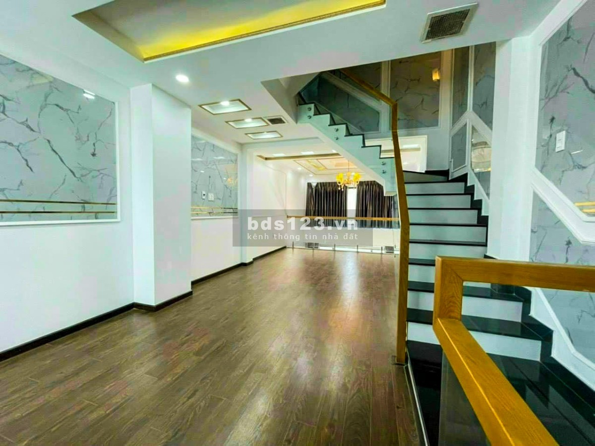 Bán Nhà Mặt Tiền Đường Số Hoàng Quốc Việt Q7 Giá 8,3 Tỷ 