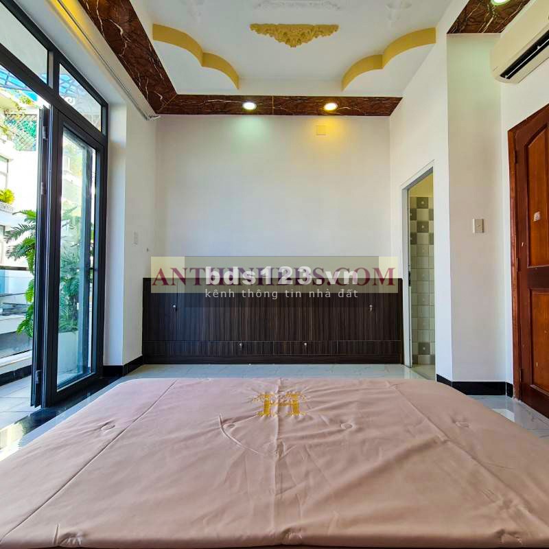 Bán nhà 3 lầu Huỳnh Tấn Phát, Nhà Bè giá 6.9 tỷ