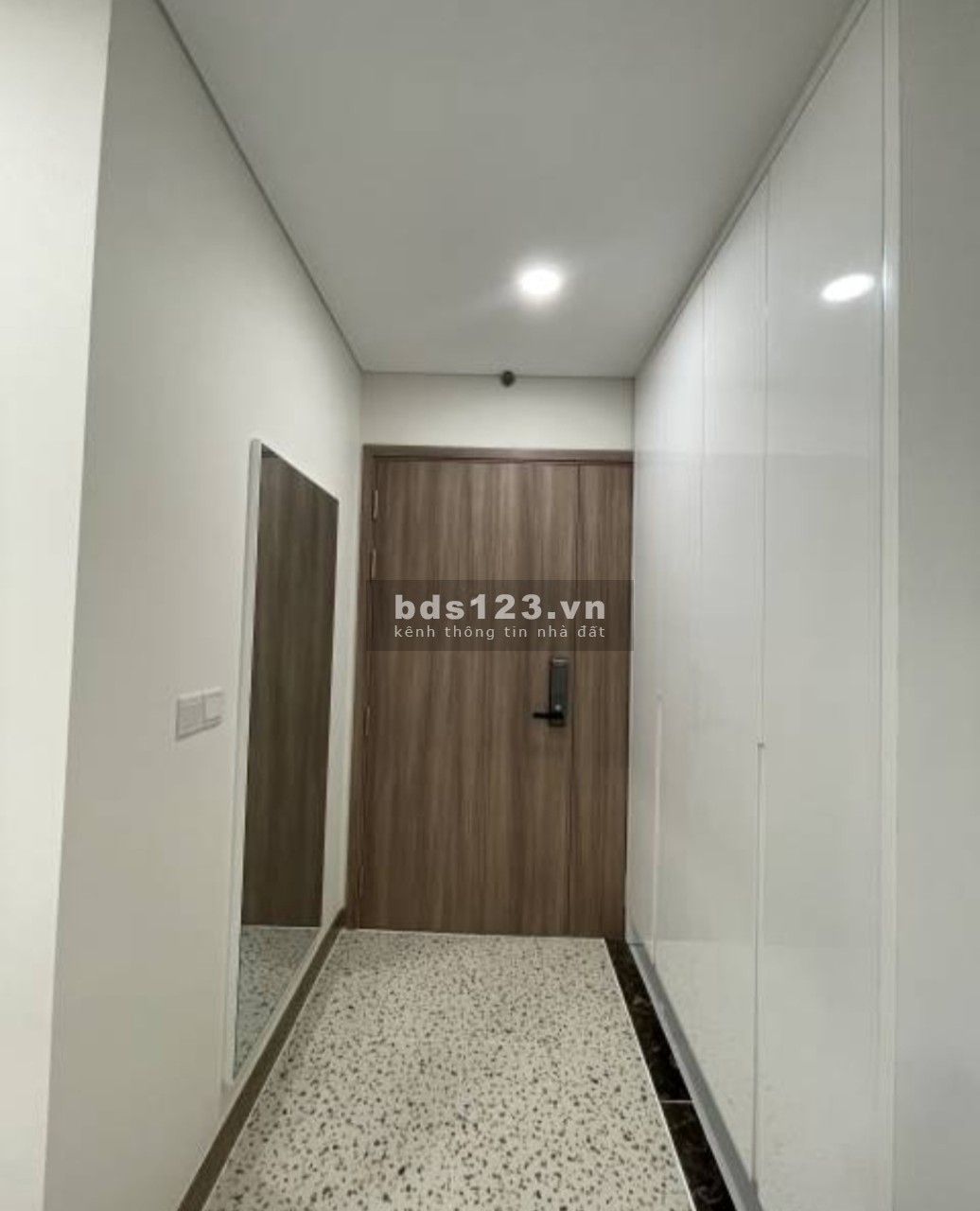 Bán gấp căn hộ Sunwah Pearl 54m2 1pn full nt 6.5 tỷ view hồ bơi nội khu