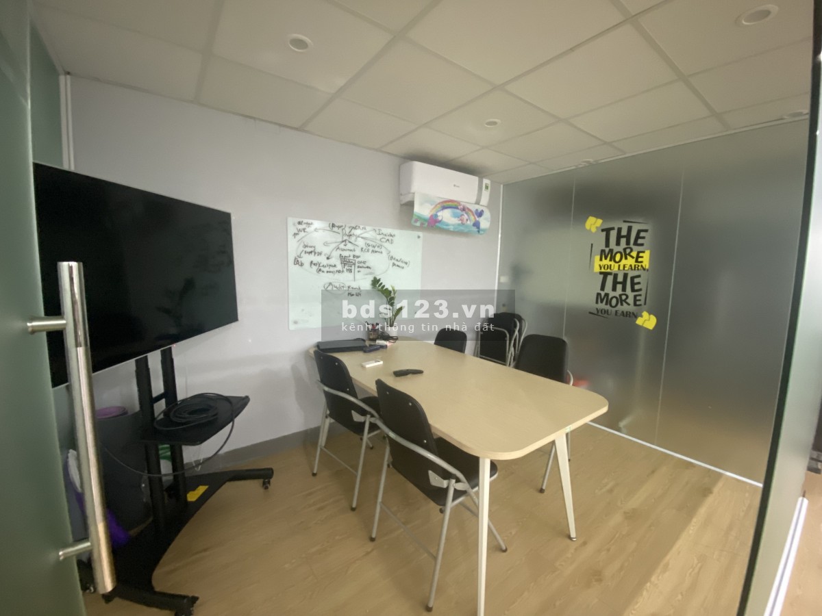 Cho thuê văn phòng tại Thái Hà diện tích 100m2