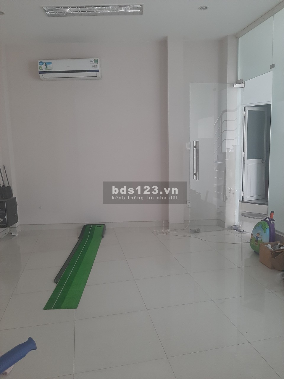 MBKD Mặt tiền Hòa Hưng gần CMT8. Phù hợp shop, văn phòng. Dt 3x8m, Giá 9 triệu/tháng