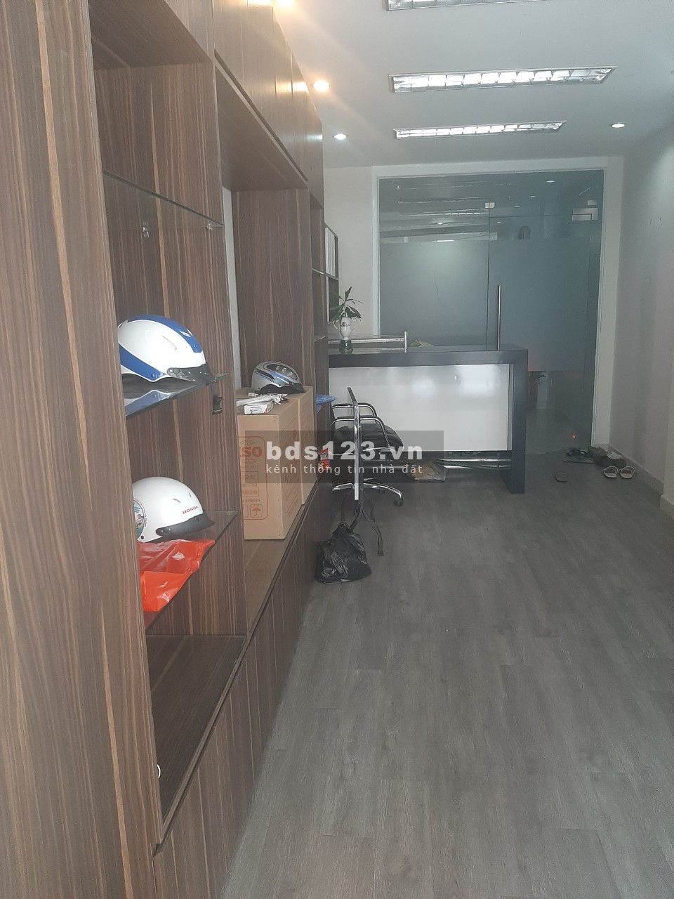 MBKD Mặt tiền Hòa Hưng gần CMT8. Phù hợp shop, văn phòng. Dt 3x8m, Giá 9 triệu/tháng