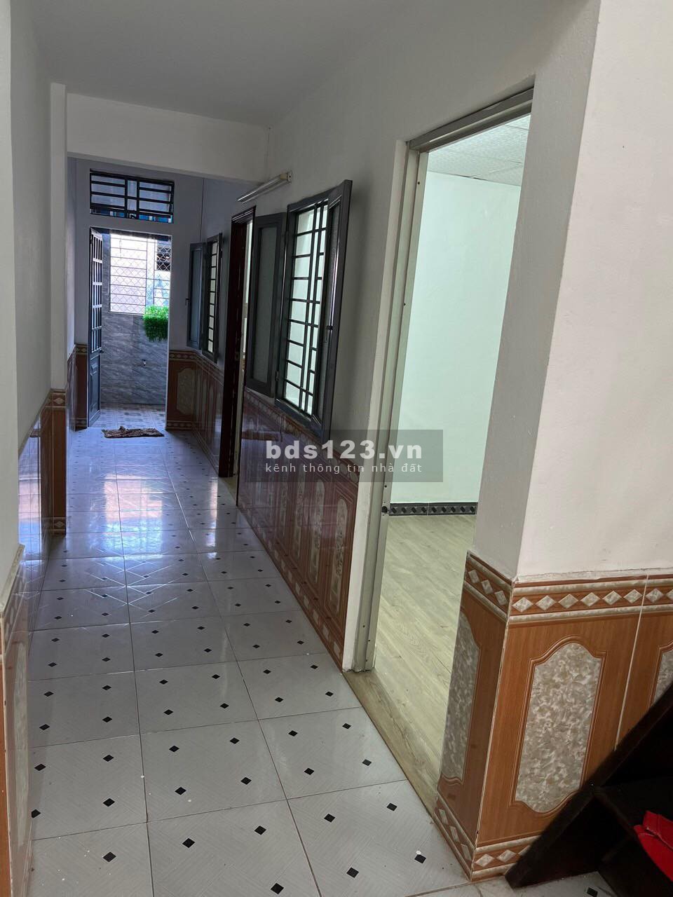 Bán nhà gác lững kiệt oto - K64 Trần Đình Tri