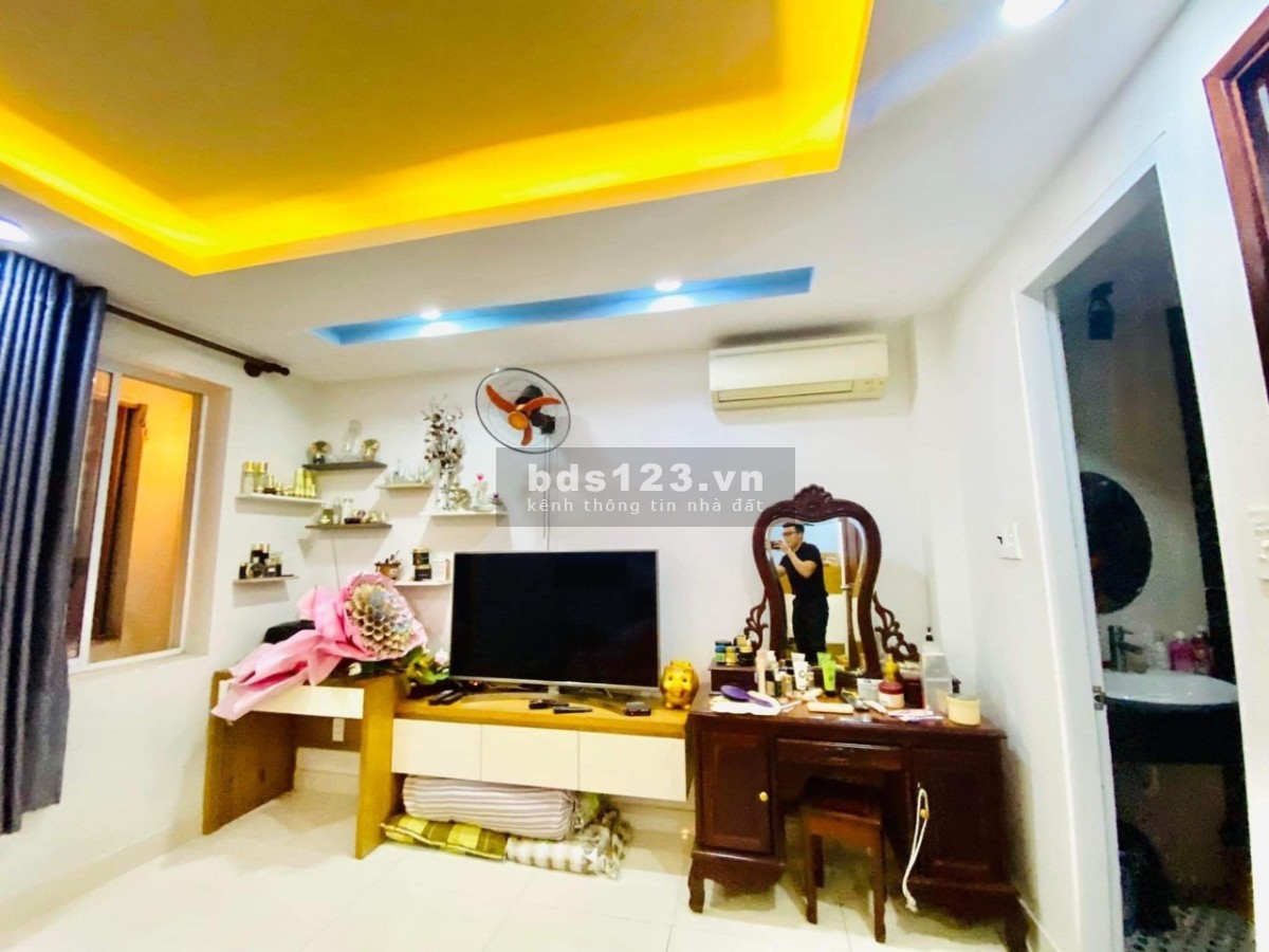 Tân Phú, Tô Hiệu, Nhà 5 tầng mới đẹp, ô tô, Kinh doanh, giá rẻ