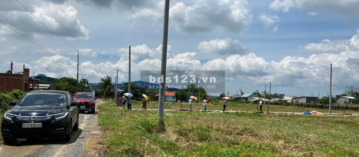 Bán đất nền thổ cư nhà phố vườn -Liền kề QL1A