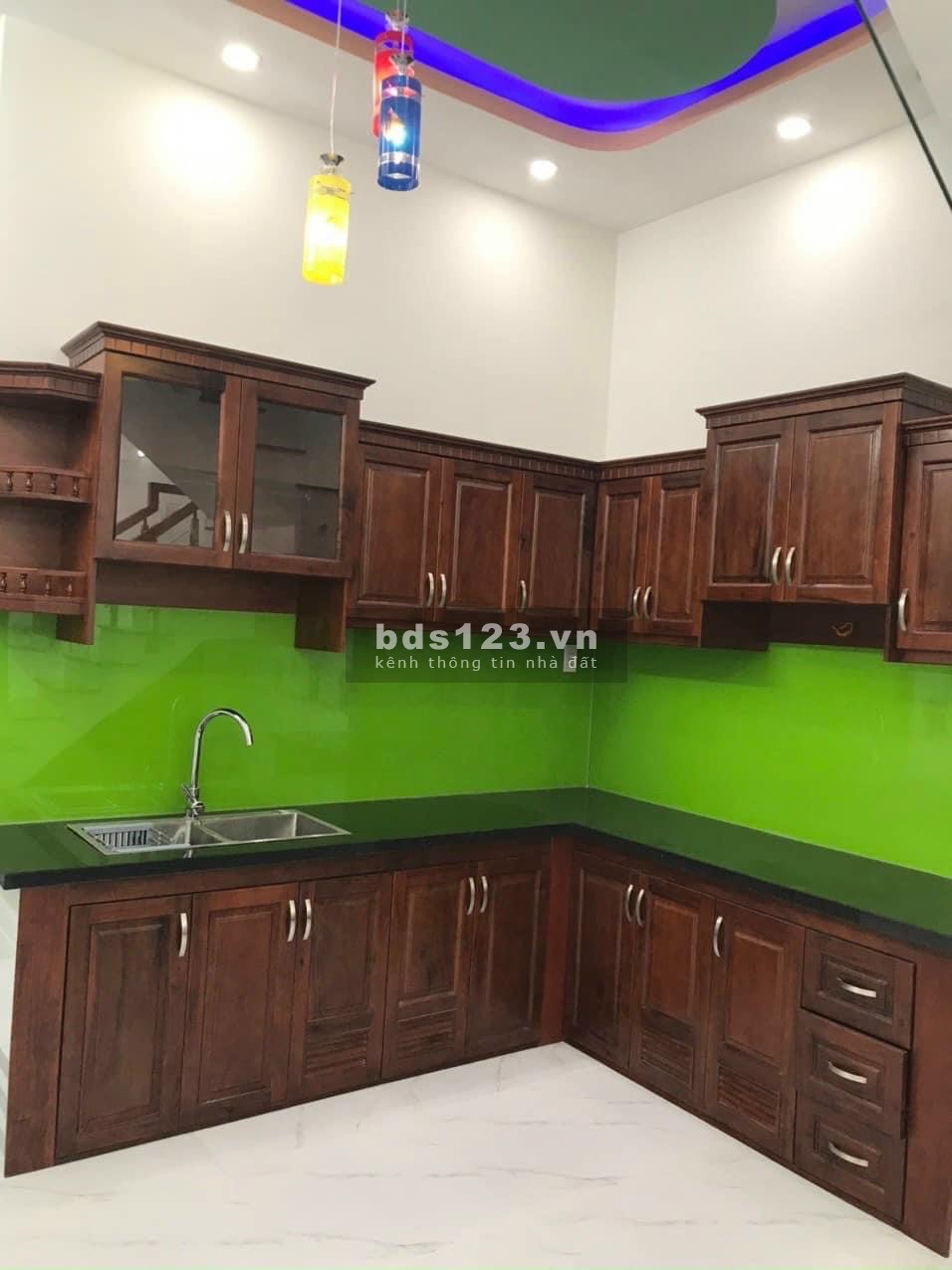 Nhà cần bán 3 tầng ngay đường số 1, Bình Tân