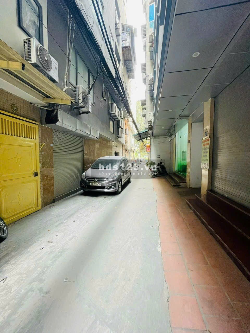 Bán nhà lô phố Vũ Phạm Hàm 72m2, ô tô 7 chỗ vào nhà, kinh doanh văn phòng, Cầu Giấy, giá 14 tỷ ctl