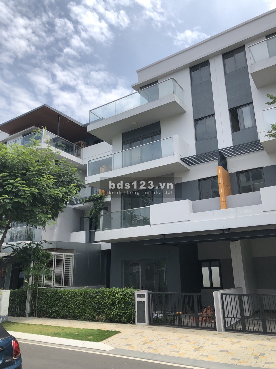 Bán gấp mặt tiền kinh doanh Khang Điền 8,5 tỷ