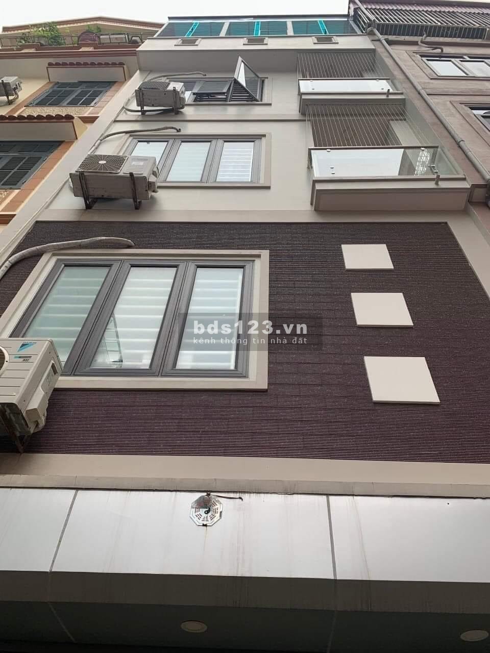 Bán nhà lô phố Vũ Phạm Hàm 72m2, ô tô 7 chỗ vào nhà, kinh doanh văn phòng, Cầu Giấy, giá 14 tỷ ctl