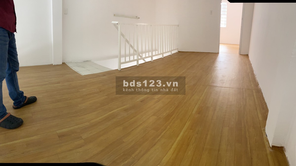 Cho thuê nhà nguyên căn HXH , cách mt đường số 8 20m , phường 11, Gò Vấp