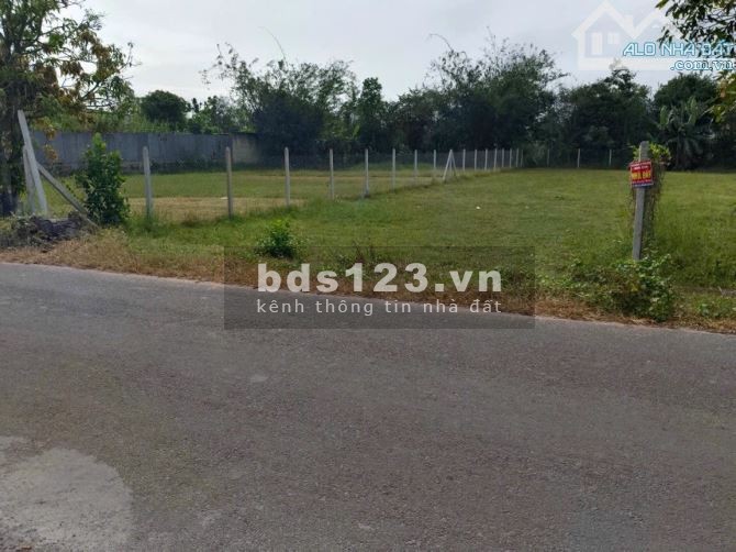 Bán lô đất 186.3m² Bầu Đồn, Tây Ninh, giá 500tr