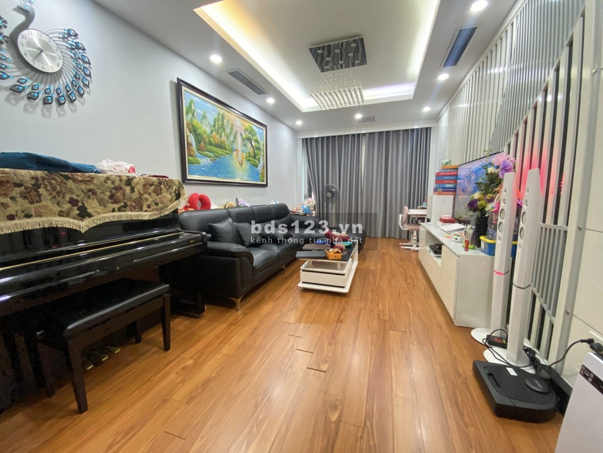 Nhà mới đẹp phố Phùng Chí Kiên, Cầu Giấy. 55m, 5T, Mt 3,6m, 10Tỷ. Phân Lô ô tô, Nội thất đẹp,Tinh tế
