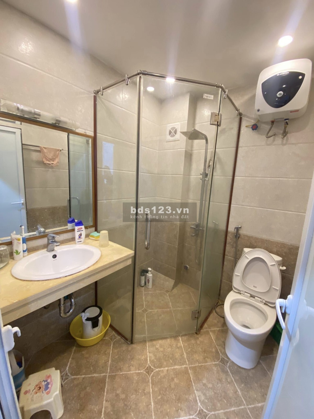 Nhà mới đẹp phố Phùng Chí Kiên, Cầu Giấy. 55m, 5T, Mt 3,6m, 10Tỷ. Phân Lô ô tô, Nội thất đẹp,Tinh tế
