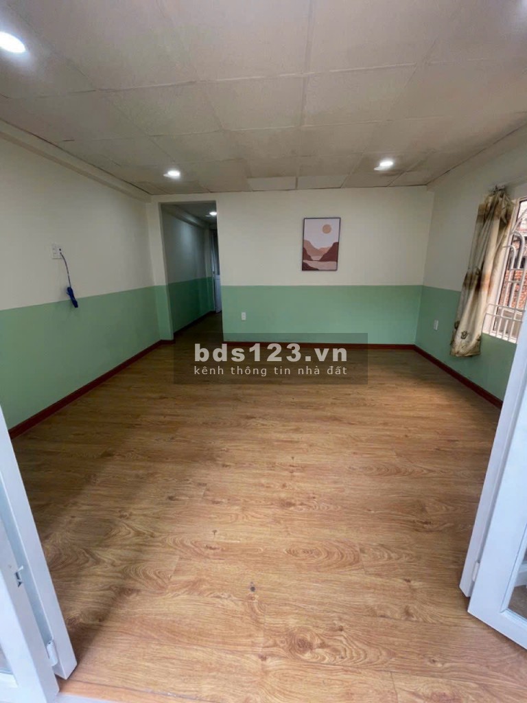 Bán nhà đẹp căn góc ở đường Bông Sao P5 Q8