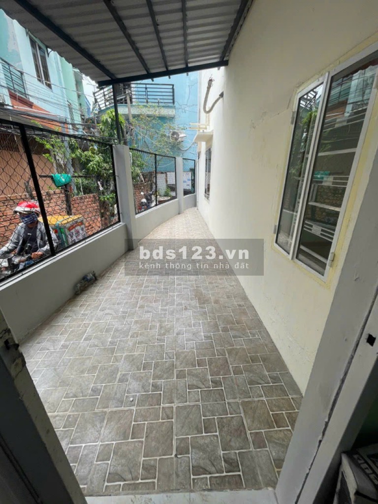 Bán nhà đẹp căn góc ở đường Bông Sao P5 Q8