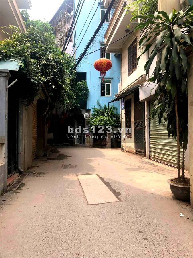 Gia đình có căn nhà 30m tại Chợ Nhật Tân cần bán 30m2 x 3T giá 2.5 tỷ