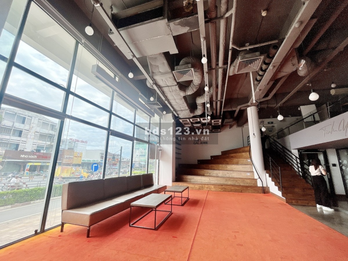 Cho thuê mặt bằng kinh doanh 230 - 425m² tại trung tâm Quận 8