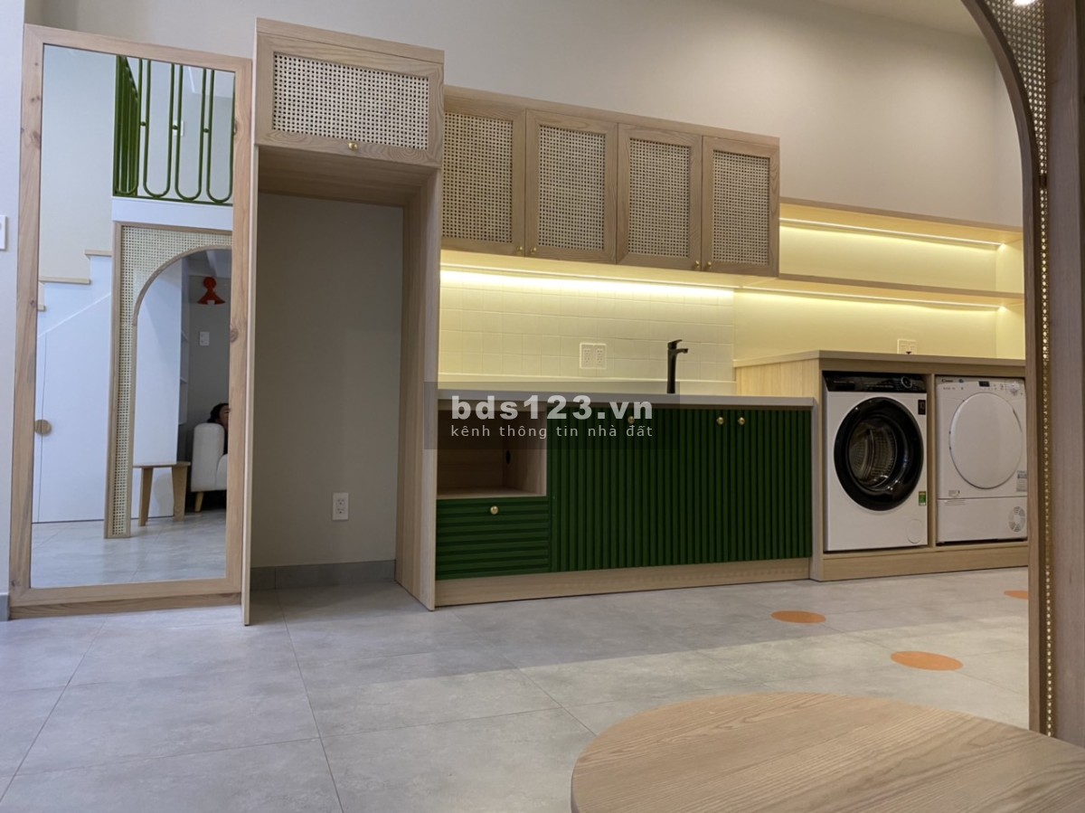 Cho thuê căn studio full nội thất The Sun Avenue