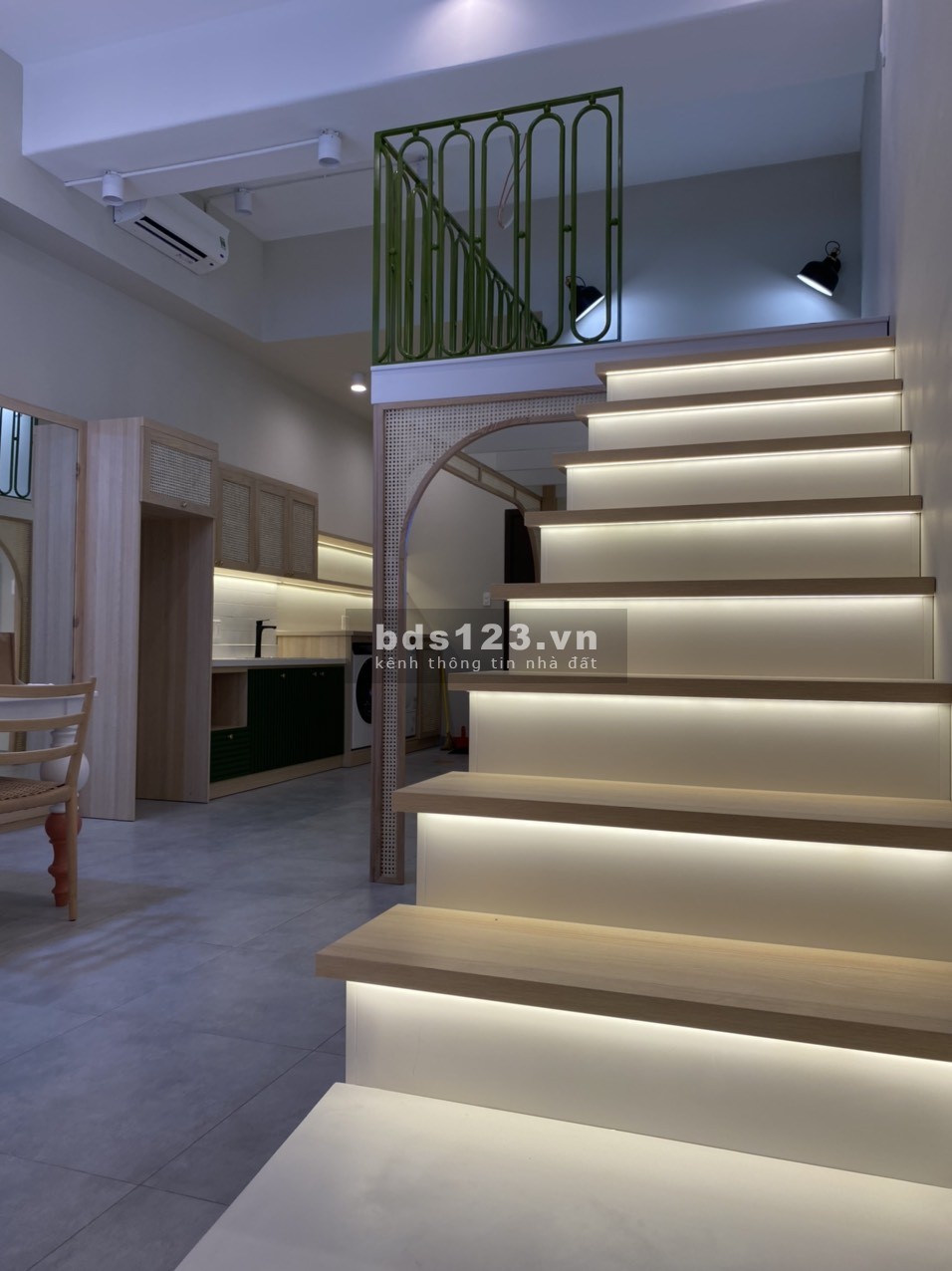 Cho thuê căn studio full nội thất The Sun Avenue