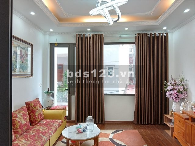 Bán nhà~DT40Mx5T Kim Giang Hoàng Mai, lô góc – ôtô đỗ cửa Linh Đàm giá 3.9 tỷ