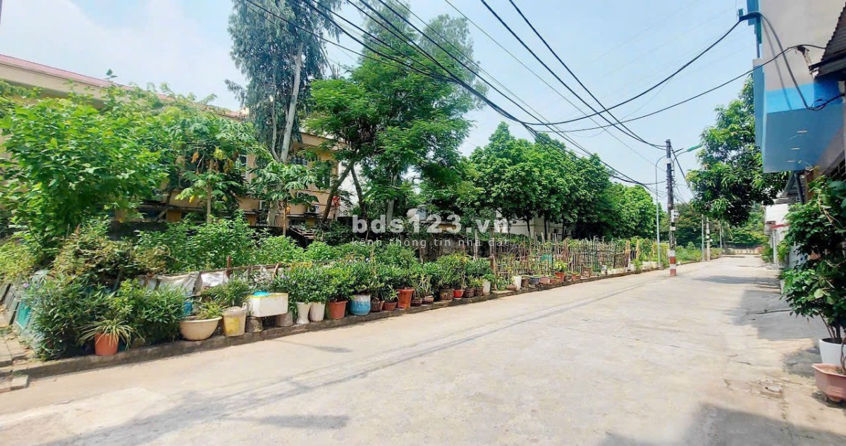 Bán đất đấu giá Thụy Phương, Bắc Từ Liêm, 2 mặt toáng, oto vào nhà, sổ đỏ, view hồ, giá rẻ MT 7m