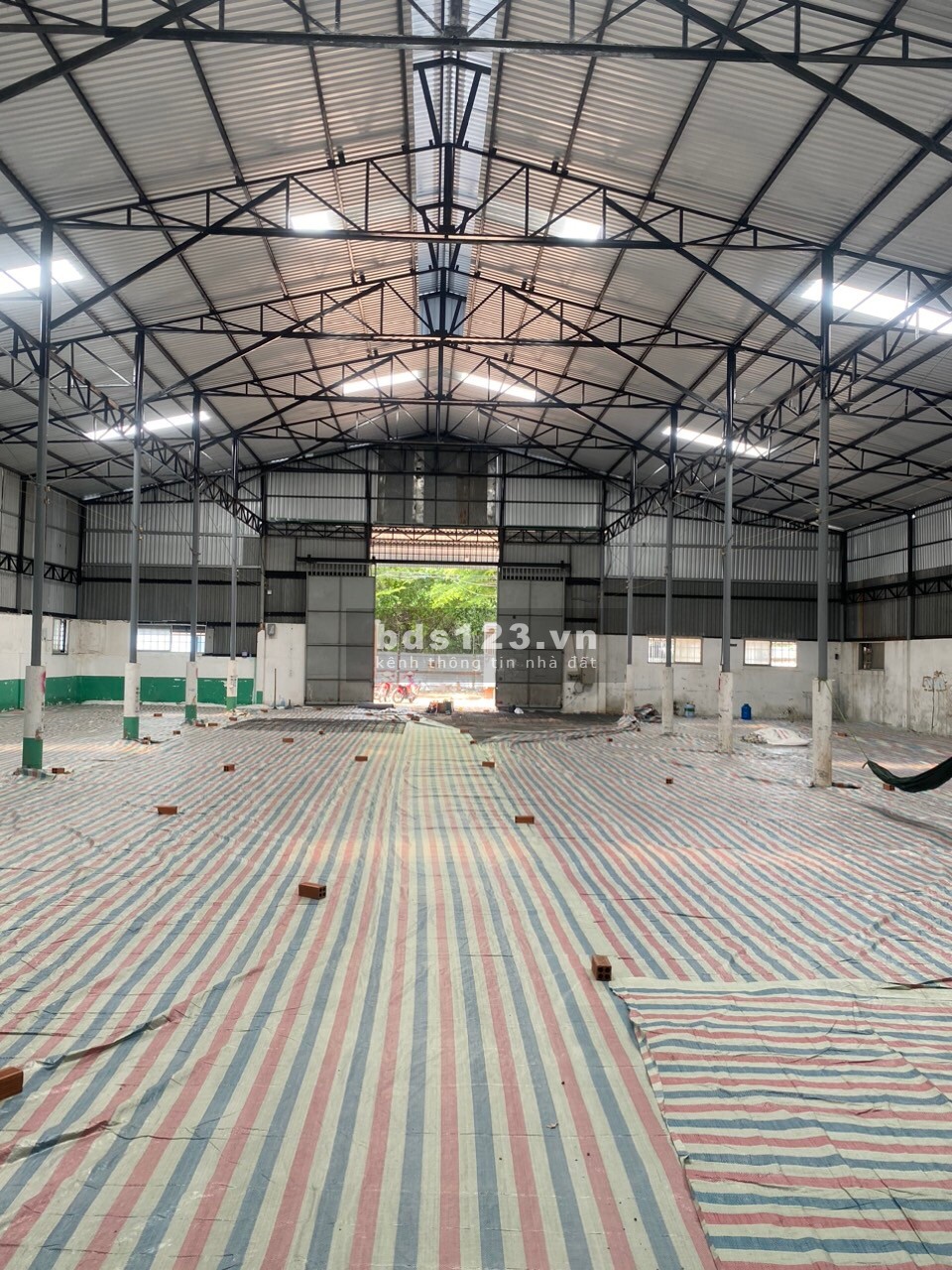 Nhà xưởng cho thuê mới sửa sang xong 1000m2 Thới An Quận 12