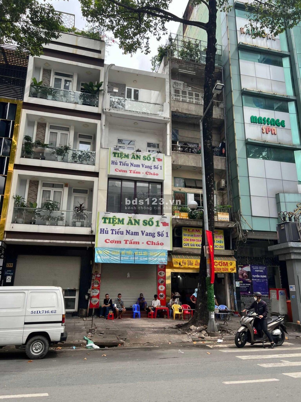 Bán gấp nhà siêu vị trí mặt tiền Nguyễn Du - DT: 7 x 28m - 3 lầu - Giá bán: 45 tỷ TL tin thật