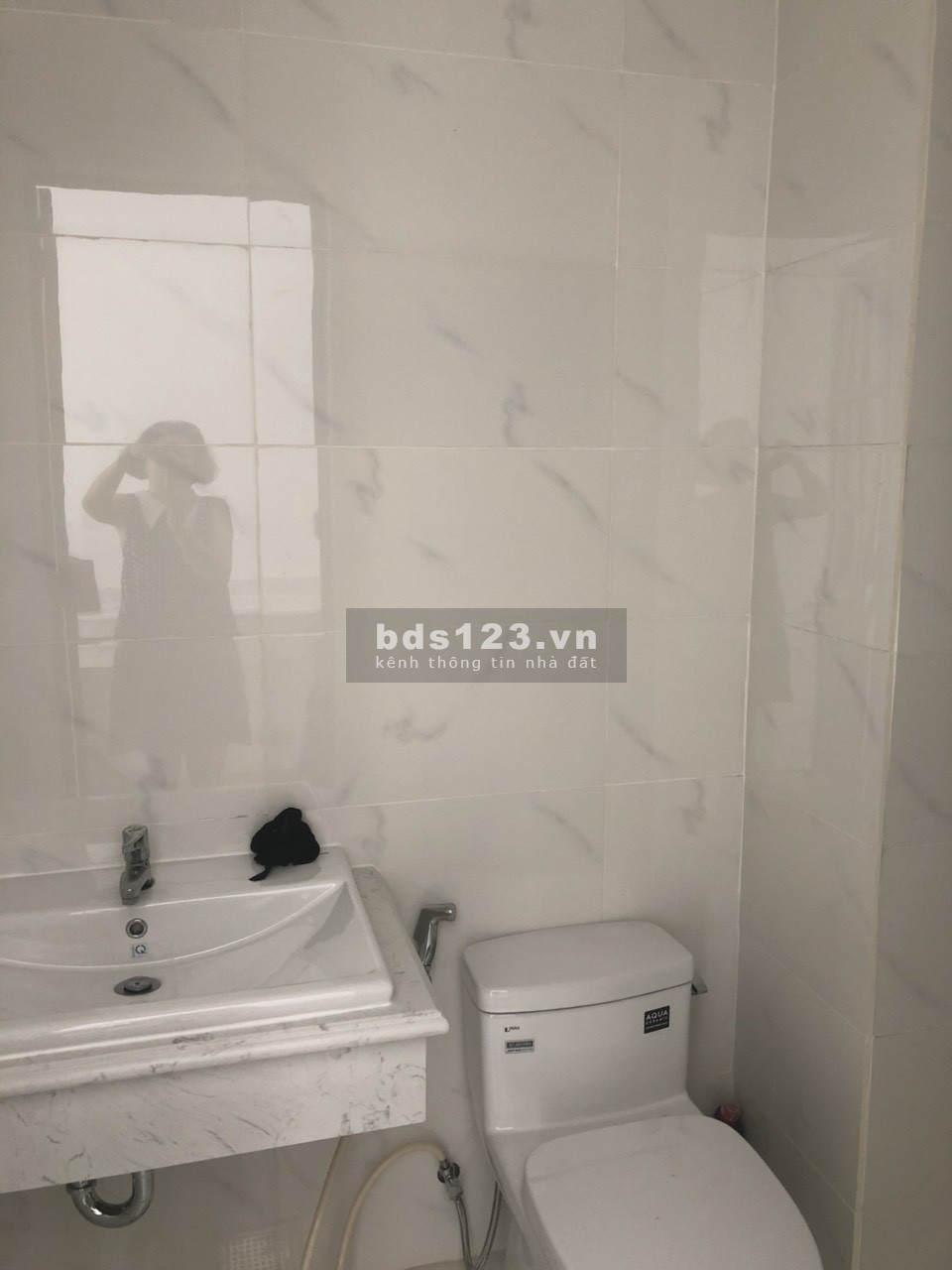 Có sân vườn! Bán căn hộ Officetel The Sun Avenue 35m2 sẵn máy lạnh 2.2 tỷ