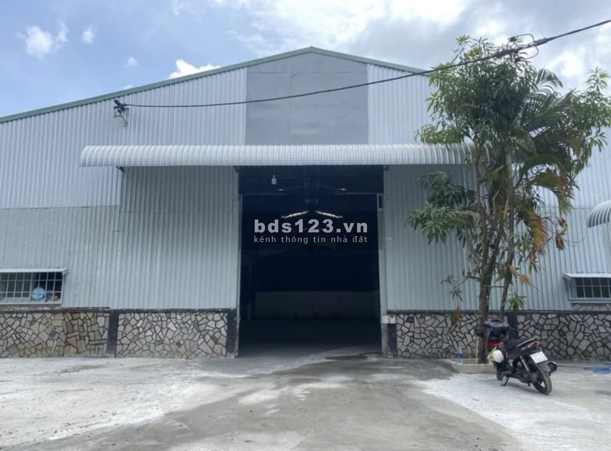 Nhà xưởng cho thuê mới sửa sang xong 1000m2 Thới An Quận 12