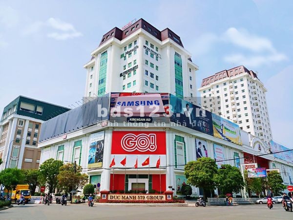 Cho thuê văn phòng 208M2 tầng 10, tòa nhà Vĩnh Trung Plaza