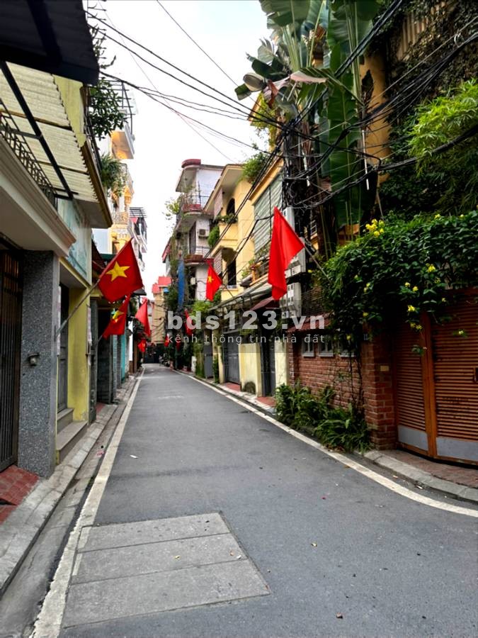 Nhà Nguyễn Sơn 55m2, 4 tầng, ô tô đỗ, kinh doanh nhỏ giá 5,5 tỷ
