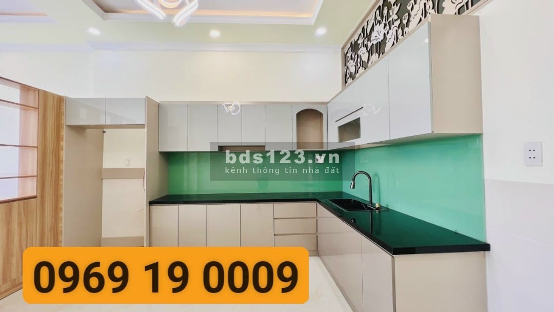 Bán nhà full nội thất cao cấp ngay Tân Uyên