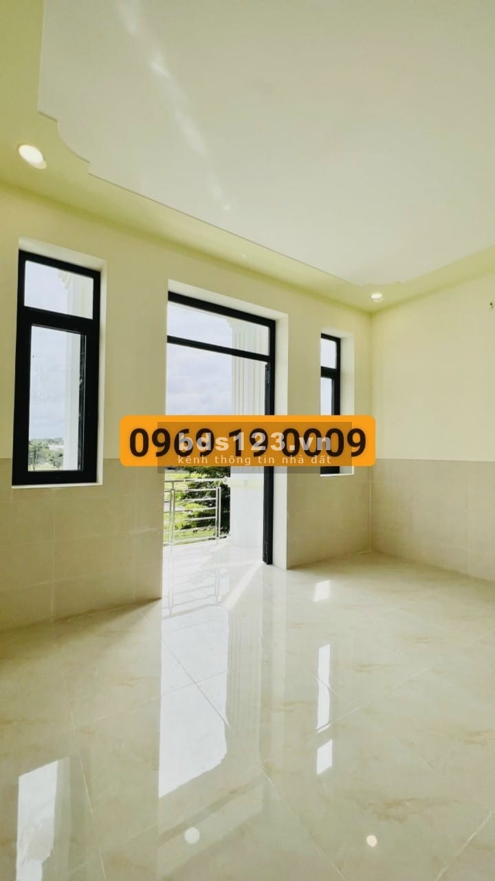 Bán nhà full nội thất cao cấp ngay Tân Uyên