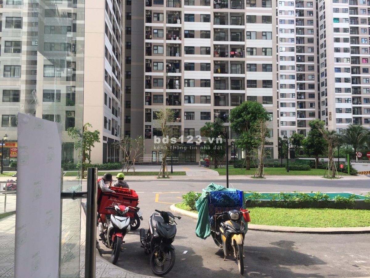 Bán lỗ 1 tỷ shophouse Vinhomes Grand Park Quận 9