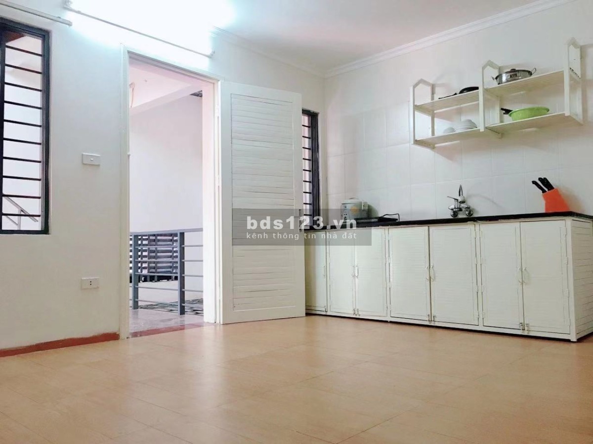 Cho thuê căn hộ ở Q. Long Biên - 45m² 1PN 1PK ban công sáng thoáng đủ đồ gần bệnh viện Tâm Anh