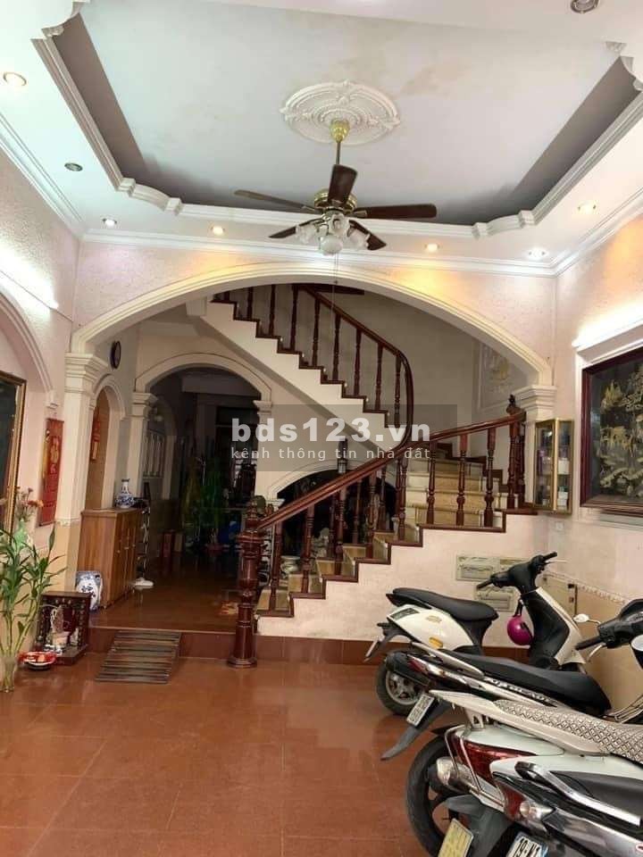 Nhà Nguyễn Sơn 55m2, 4 tầng, ô tô đỗ, kinh doanh nhỏ giá 5,5 tỷ