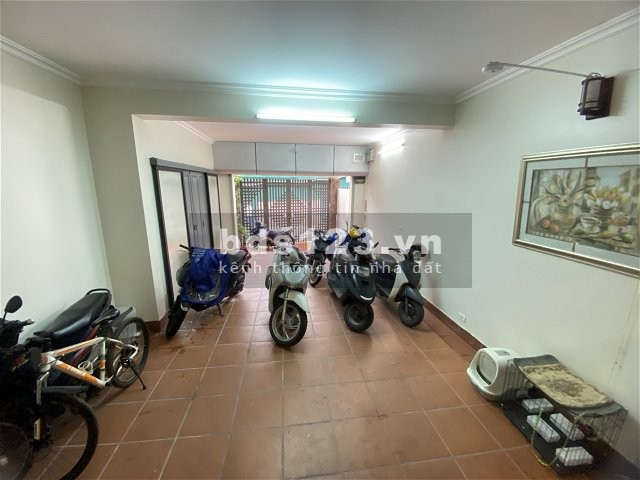Bán nhà mặt ngõ Lạc Long Quân, Tây Hồ. Ô tô vào nhà, Làm Vp Cty. DT 88m, 5T, Mt 5m, 15 Tỷ. Ở sướng