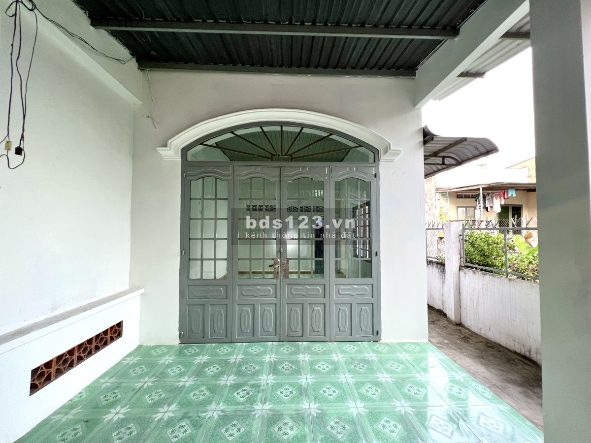 Bán Nhà Riêng SHR, DT 5x25m, Ngay Gần Cổng 11, Biên Hòa. Giá chỉ 1 tỷ 650 triệu - LH: 0906668333