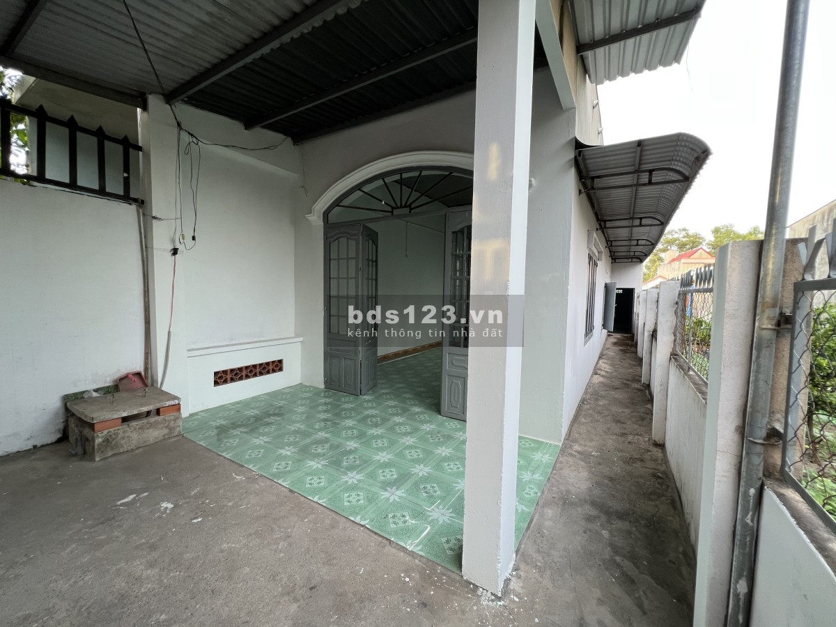 Bán Nhà Riêng SHR, DT 5x25m, Ngay Gần Cổng 11, Biên Hòa. Giá chỉ 1 tỷ 650 triệu - LH: 0906668333