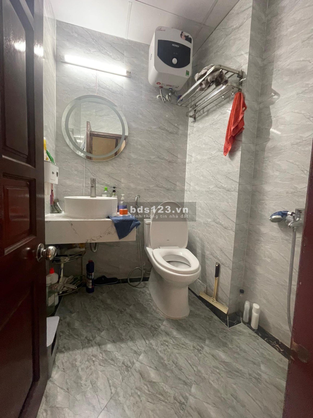 Bán nhà Văn Hương, Đống Đa, 28m2, 4 tầng, 2tỷ, ngõ nông