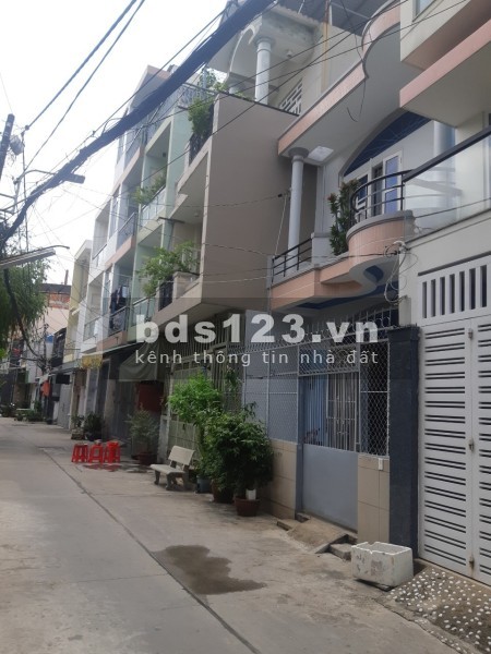Cho thuê nhà HXT thông Gò Dầu quận Tân Phú 5 x 12 - 2 tầng chỉ 11 triệu tl