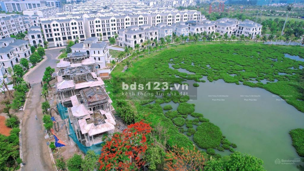 Chủ kẹt tiền bán lỗ 3 tỷ nhà phố 126m2 tại Vinhomes Grand Park Quận 9