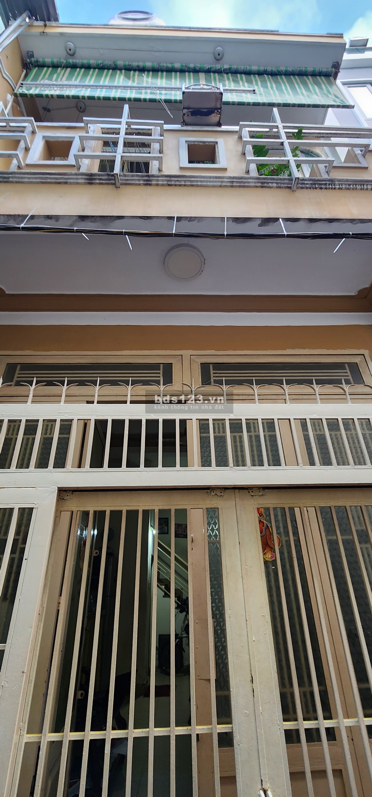 Chính chủ cho thuê nhà chợ Tân Định Q1